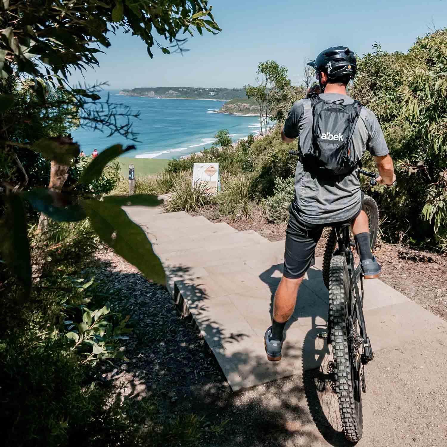 Albek Hydration Pack H20 Haul Four 2.0L Bladder Covert Black - Ultimate Cycles Nowra