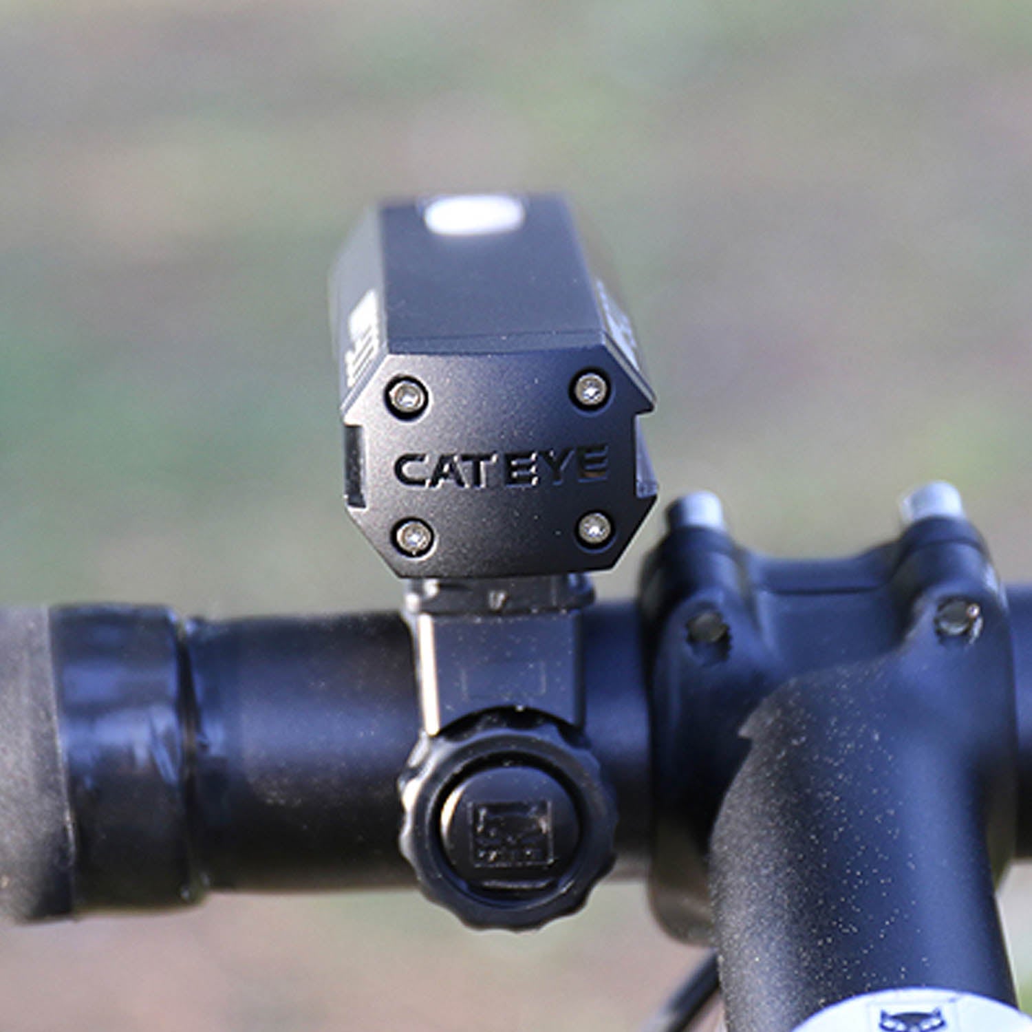Cateye Lightset City Ampp900 & Viz300 - Ultimate Cycles Nowra