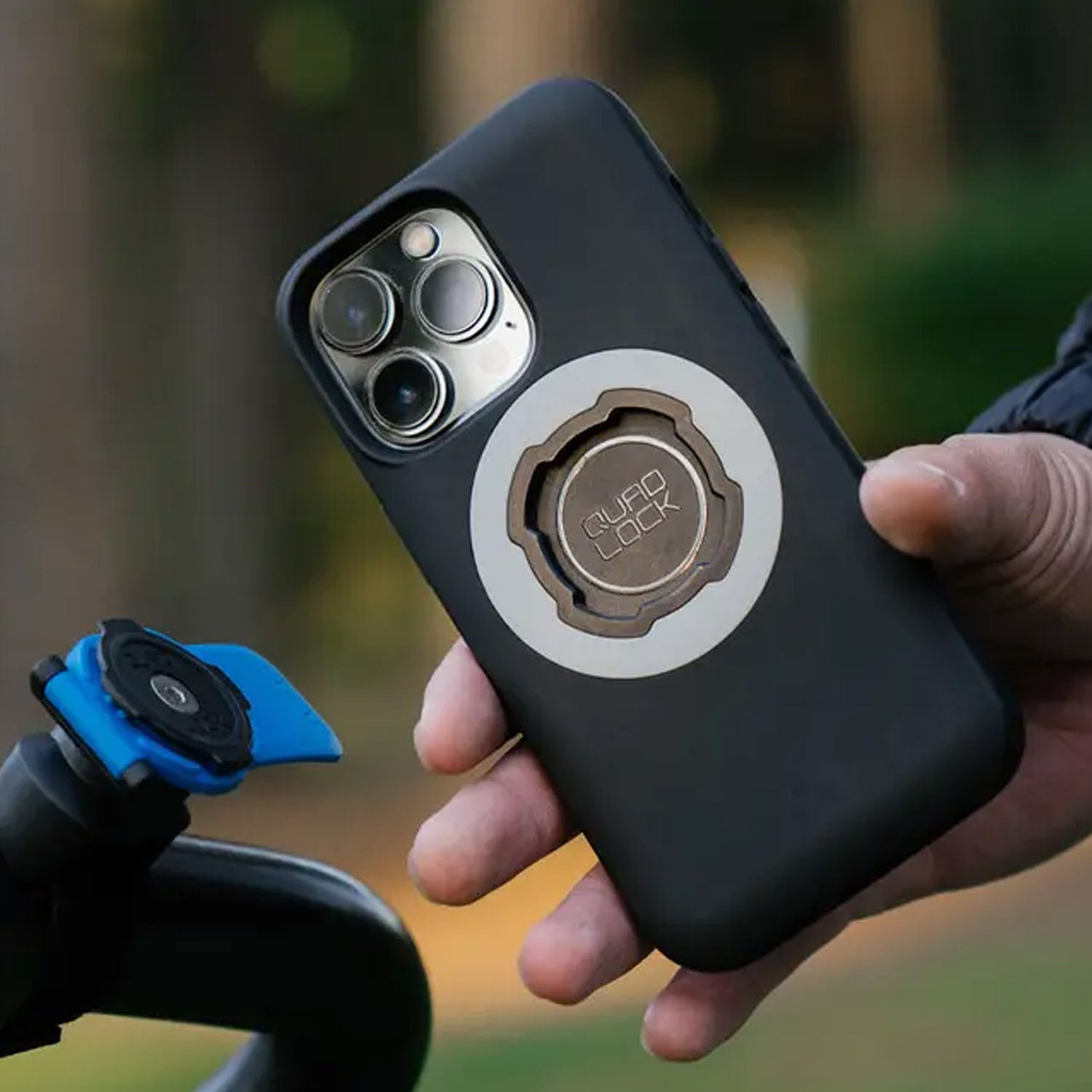 Quad Lock Case Iphone 15 6.1" Pro - Ultimate Cycles Nowra
