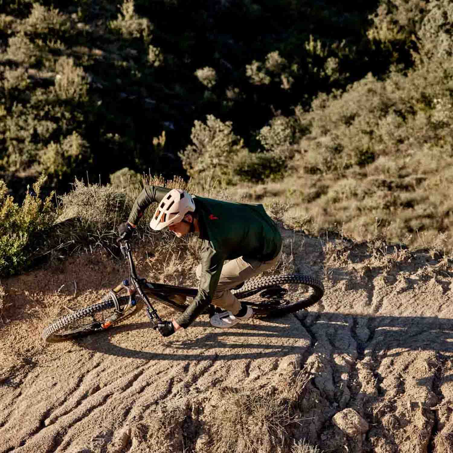 Lazer Impala Helmet KinetiCore Matte Coral Peach - Ultimate Cycles Nowra